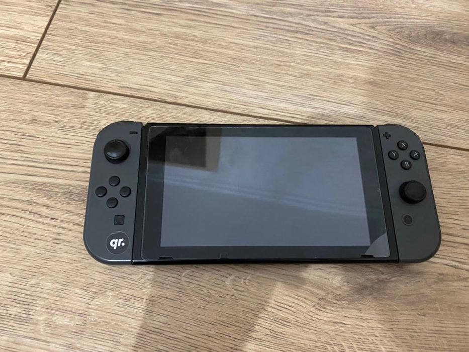 Продам Нинтендо свич 2v.