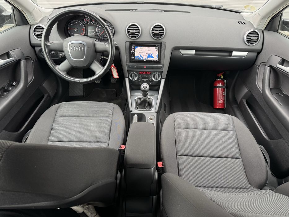 Audi A3 SportBack 1.6 TDi 2011 /Garantie 1 an /Rate/ Variante auto