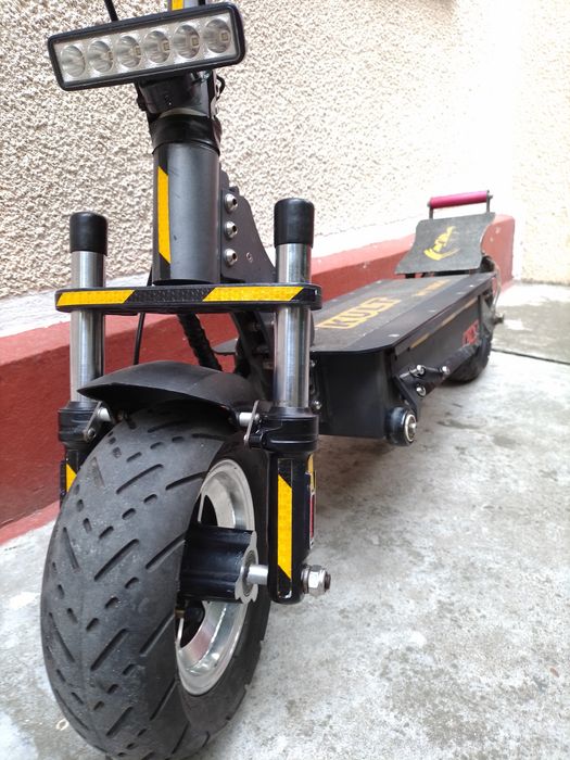 Trotineta electrica KULT max 60km/h-Stare Bună
