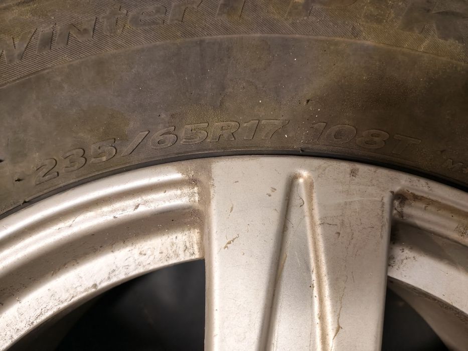 Продам шины Hankook  с дисками.