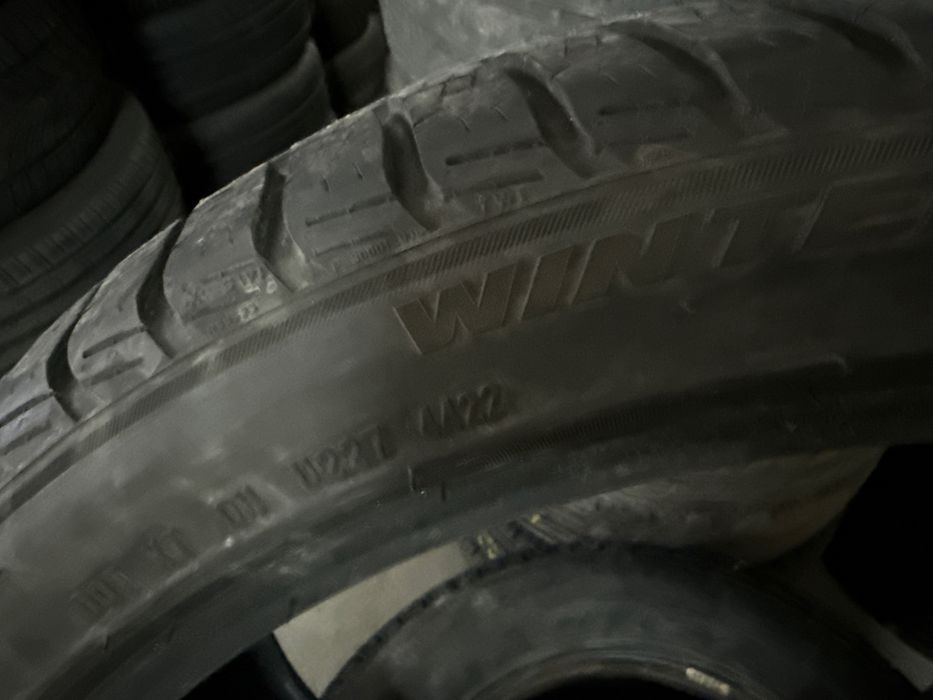 275.35.21 Pirelli SottoZero3,6-7 mm,dot 2022