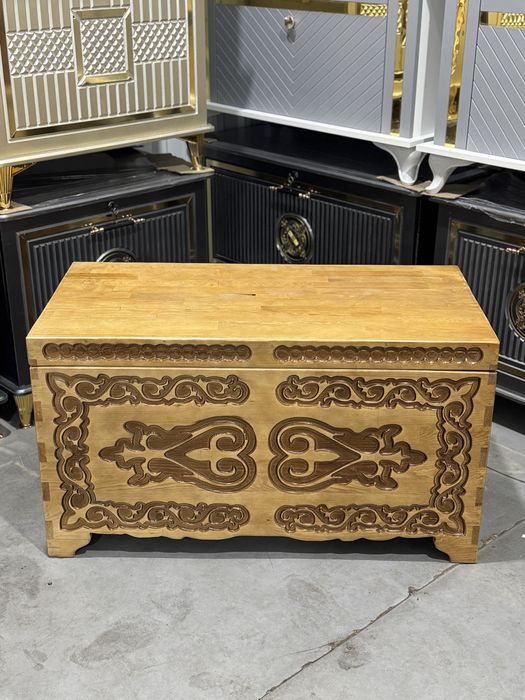 Сандык Сасына агашынан жасалган