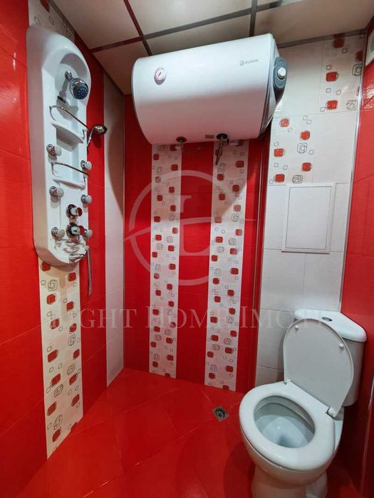 Продава се Тристаен апартамент в Пловдив, Кючук Париж - 55 кв.м за 1324 €/кв.м - Снимка #11