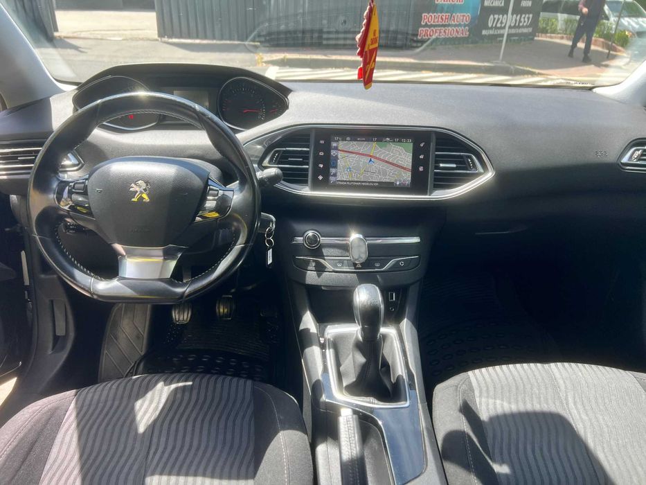 Peugeot 308 2016