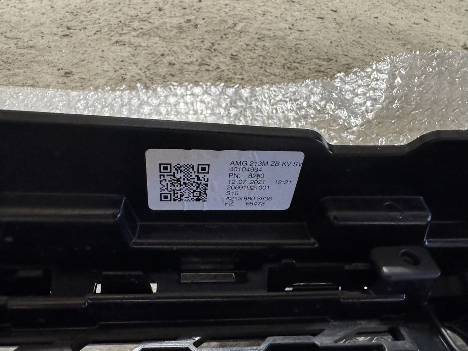 НОВА! Решетка за Mecedes AMG W213 / W238 E-Class оригинална