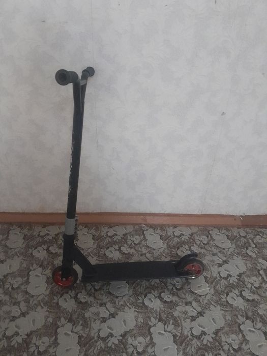 Продам трюковой самокат