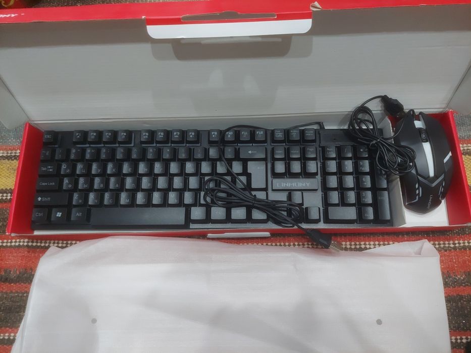 Клавиатура И мышька С RGB подсветкой проводной новый  комплект