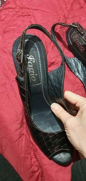 Sandale maro toc-79 ron