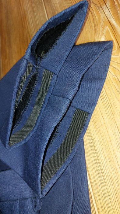 Школьные брюки . На 1,2,3 классы