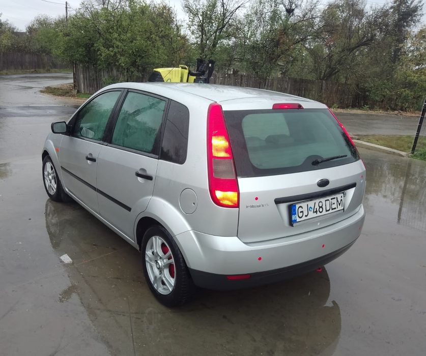 FORD Fiesta 2005 — imagine 4