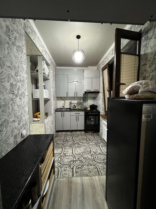 Срочна сотилади!!! Яшнабот жк иззат Азия хаус