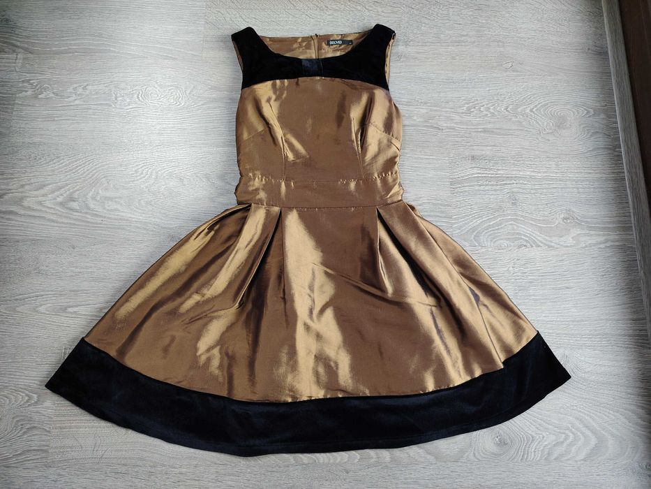 Rochie dama Beloved, marime xs. Mai degraba marime S 36