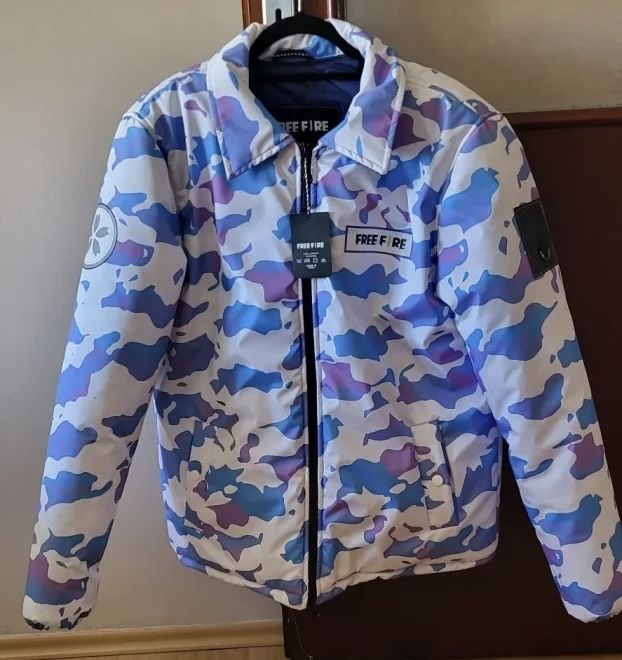 Geaca de iarna Free Fire New Age, model exclusiv, albastru-alb, M,noua