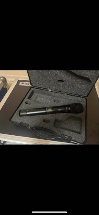 Продавам микрофона Shure UR2