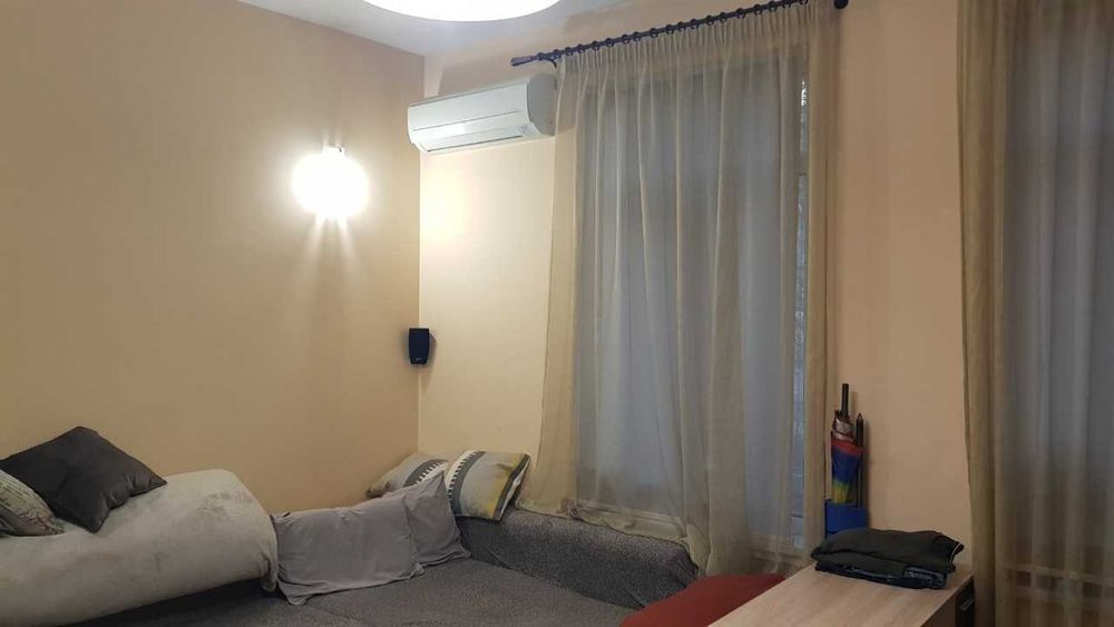Дава се под наем Четиристаен апартамент в София, Център - 85 кв.м за 1020 € - Снимка #9