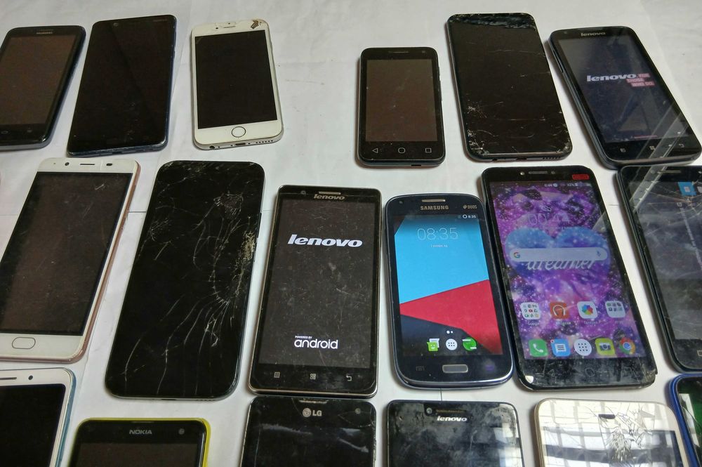 Лот телефони LG Samsung Xiaomi Huawei