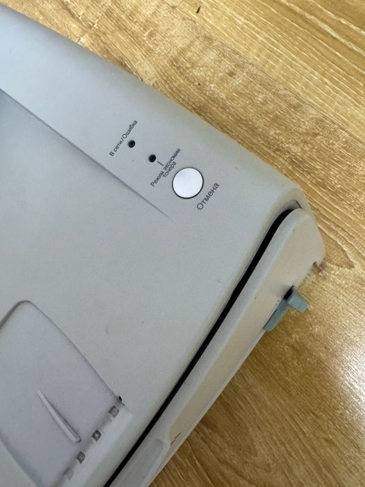 Продам принтер на запчасти