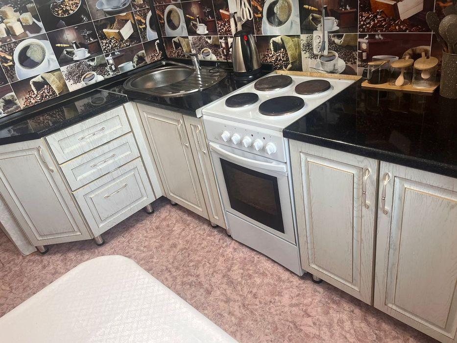 Кухонный гарнитур продам