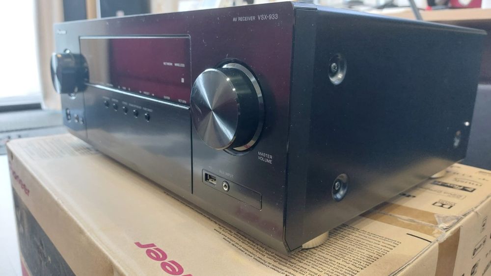 Vand receiver Pioneer VSX-933, 4K, 3D, Dolby atmos si Vision, BT, USB, HDMI ARC si CEC, WiFi si Play-Fi