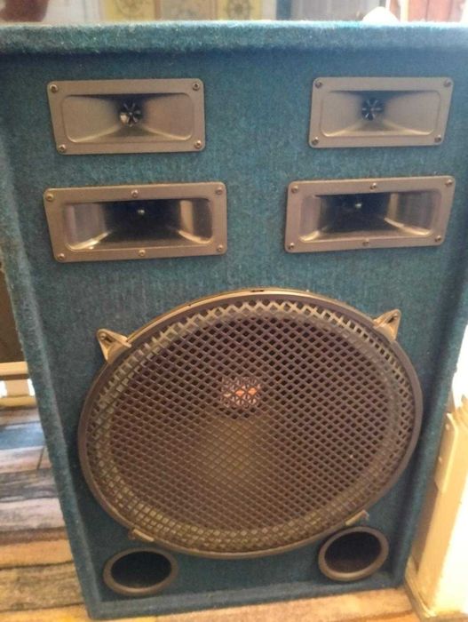 Boxe audio active Raveland bass reflex 300 w