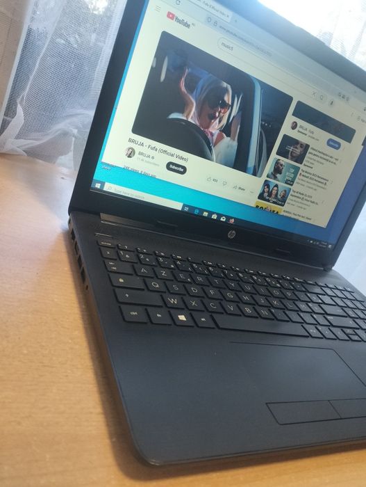 Hp 15 cpu i3 generatia 7, baterie buna.