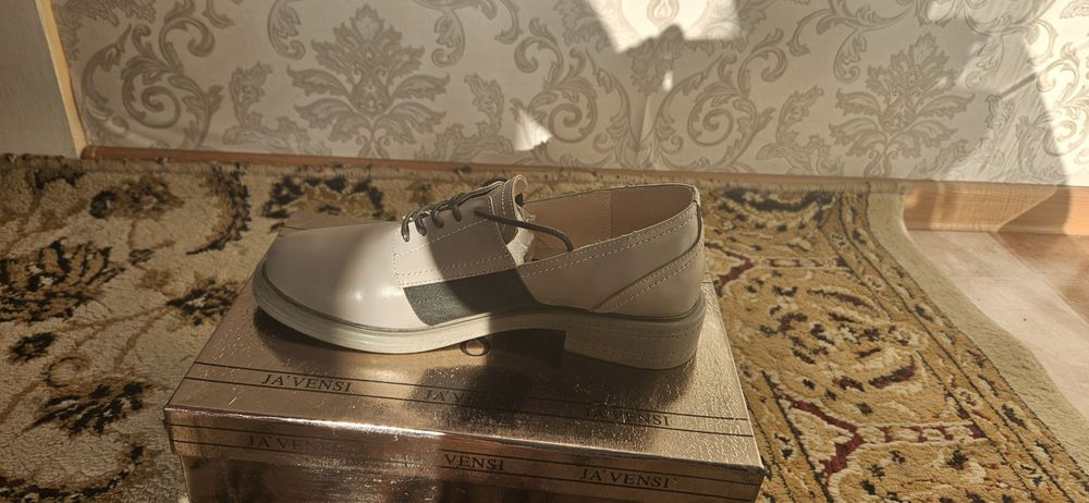 Продам обувь весна-лето