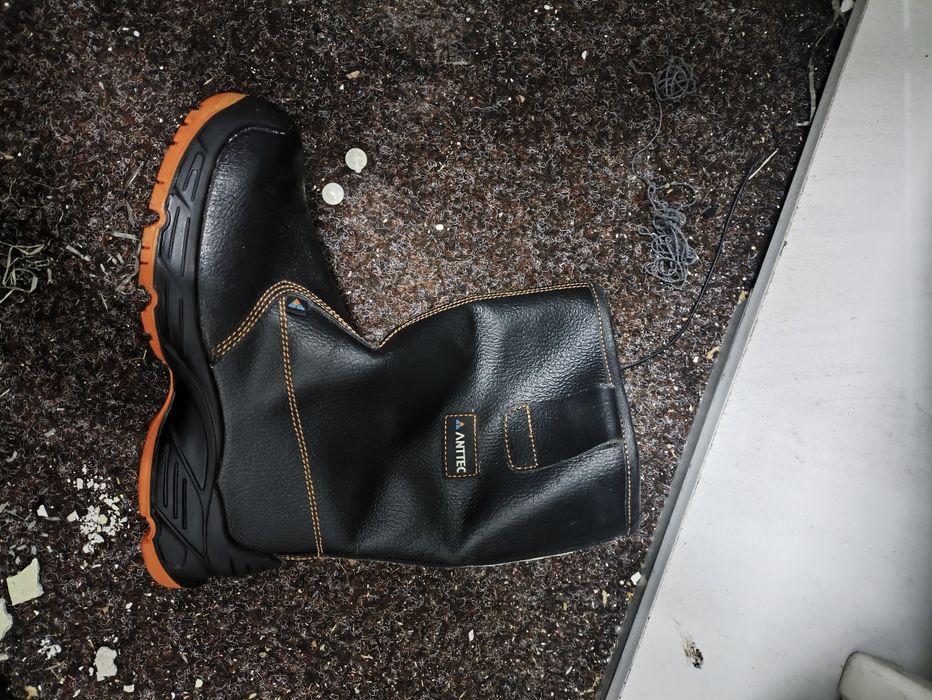 Продам спецсапоги