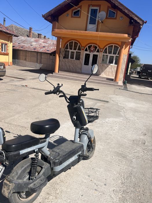 Vand scuter electri rdb roma