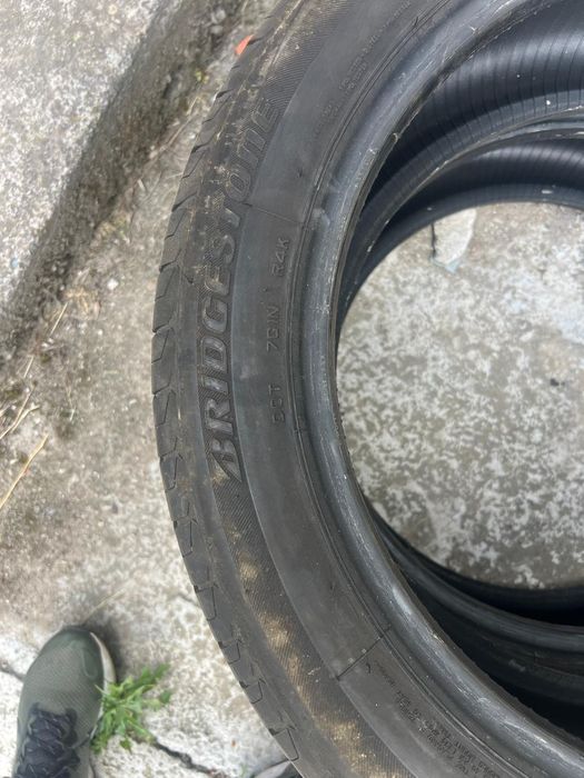 Anvelopele 225 50 18 vara Bridgestone