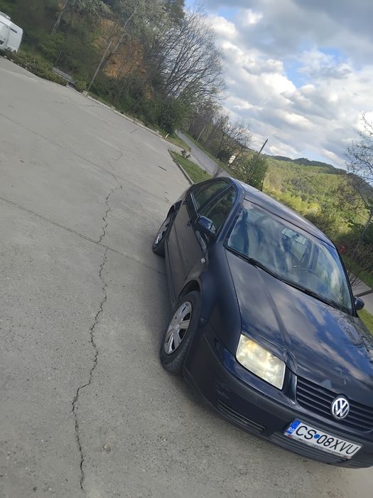 Vând vw bora 1.4 benzina an 2003 fara defecte cu fiscal pe loc