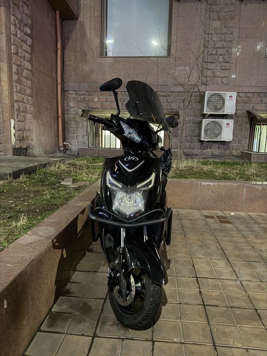 Скутер Lifan (LF) 50 / городской скутер