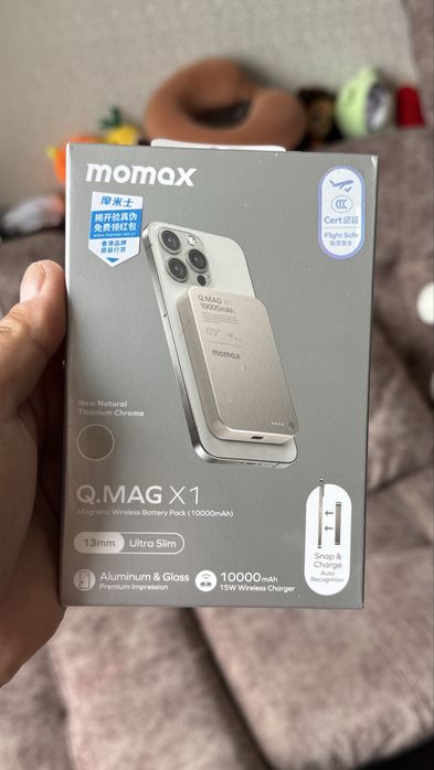 Продам повербанк MOMAX