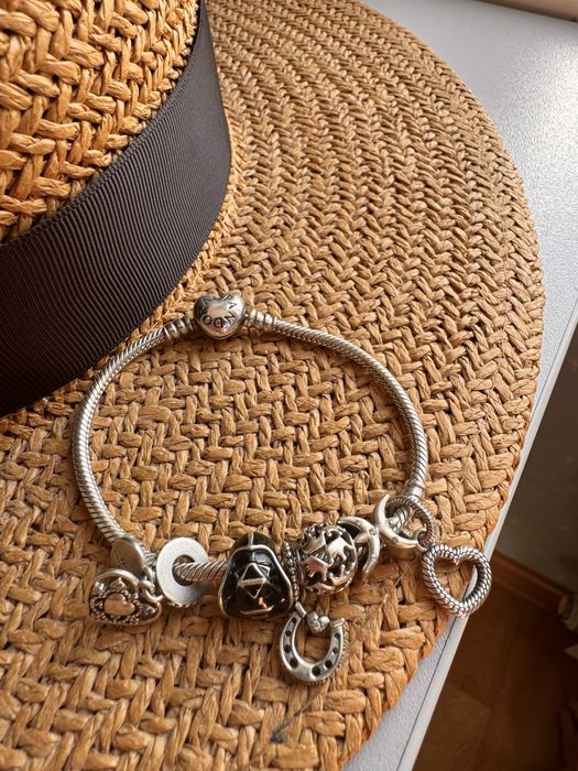 Продам браслет Пандора