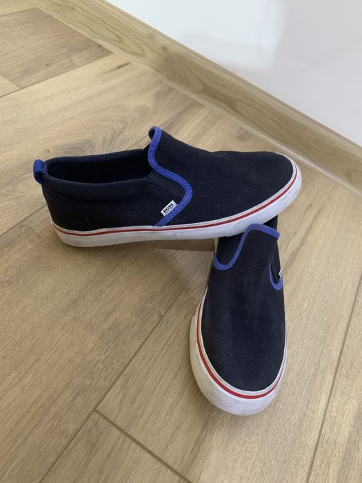 Детски оргинални еспадрили на  Boss