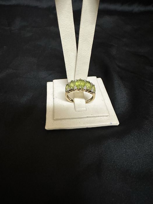 Inel din aur de 14k cu peridot si diamante