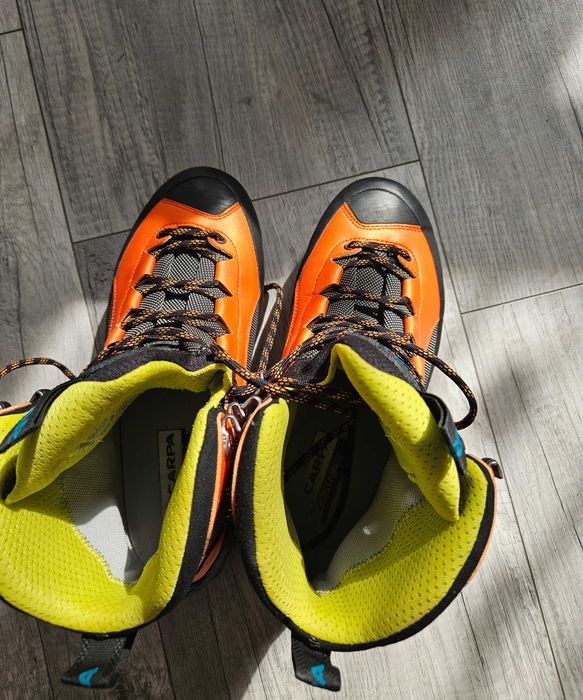 Bocanci de trekking Scarpa
