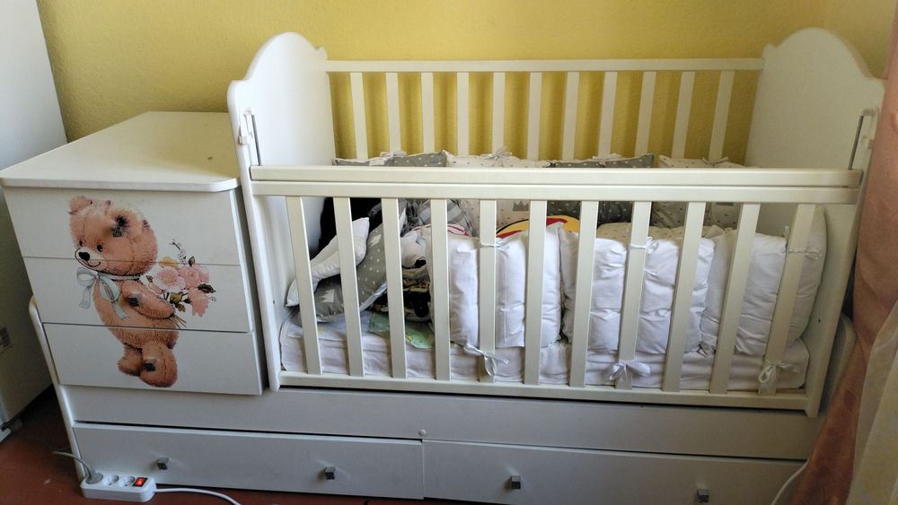 Детская кроватка манеж