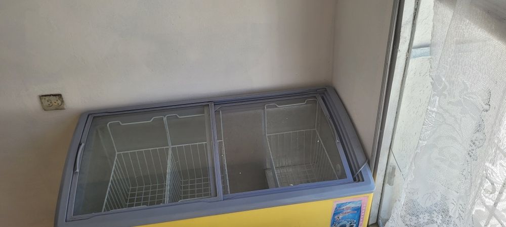 Морозильная камера для магазина