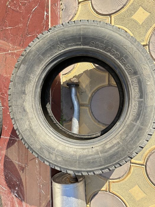 235 / 70 R 16 зимние липучка