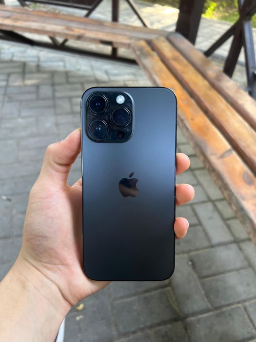 Продою 14 pro max в идеальном состояни