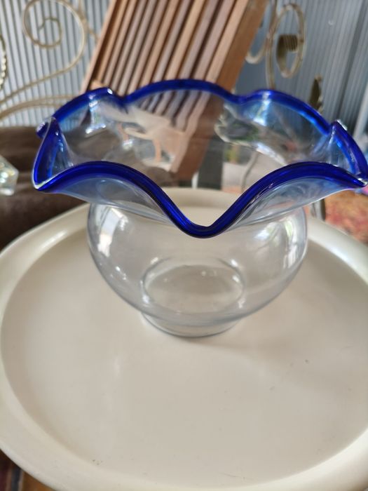 Вазочка стеклянная