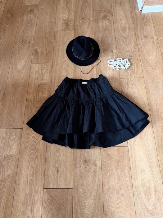 Разкошна пола Red Valentino
