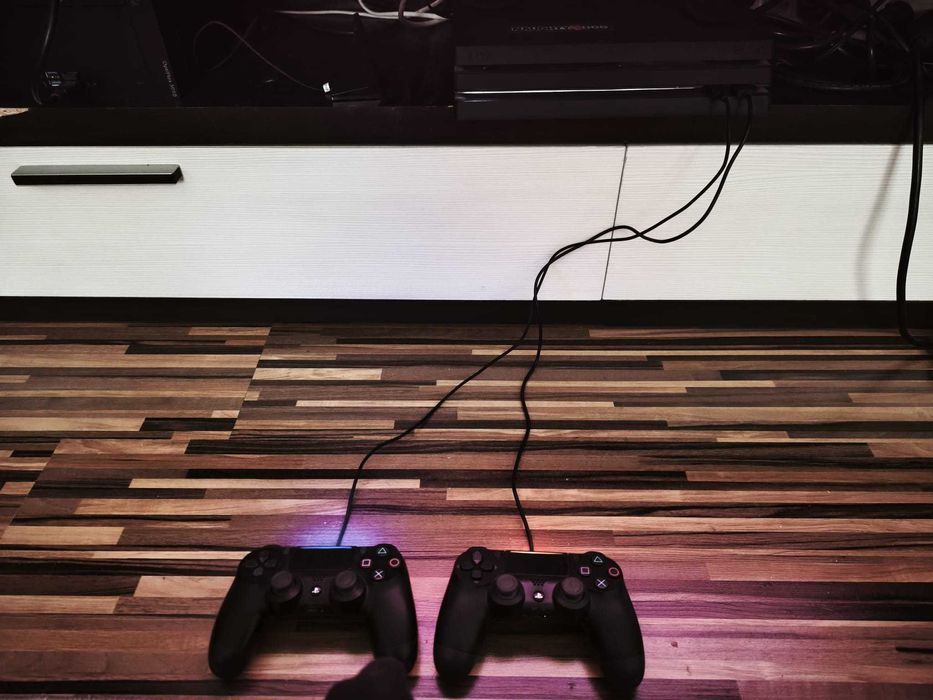 Playstation 4 Pro 1Tb
