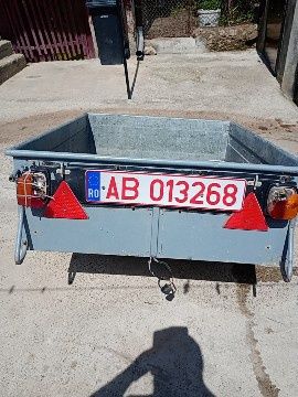 Vând remorca pentru atv