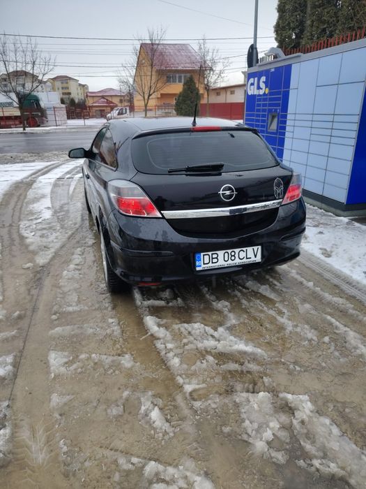 Opel astra GTC 1.9 TDCI