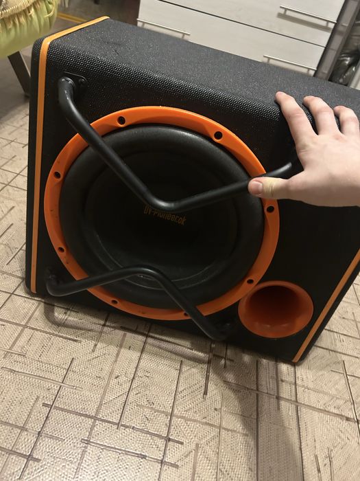 Активный саббуфер 12шка