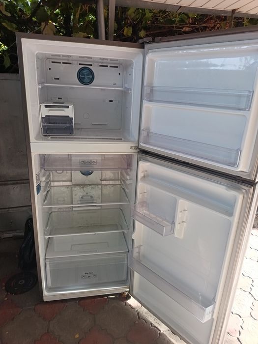 Продам холодильник