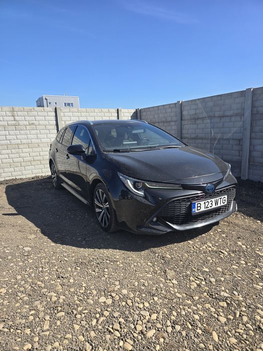 Inchiriez    toyota corola bolt uber