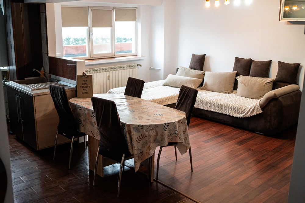 Apartament 3 camere de închiriat–ultracentral Focșani (Ceasul Rau)