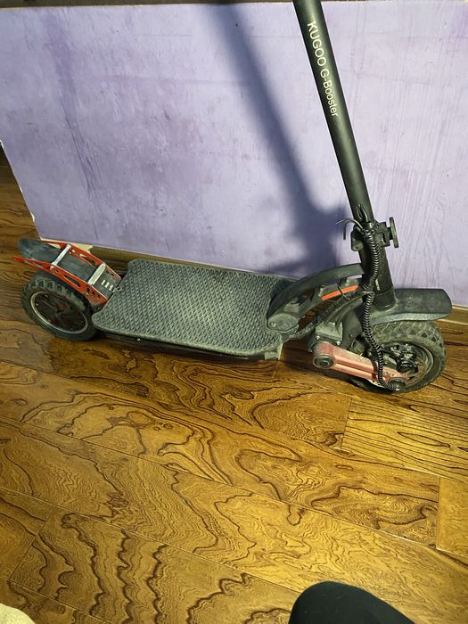 Продам электросамокат Kugoo G-Booste